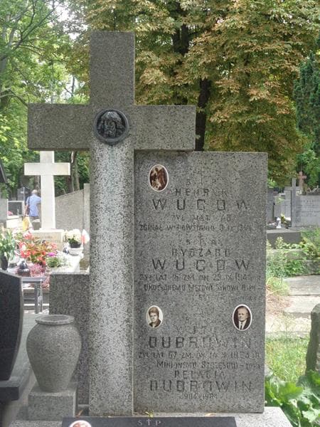 Zdjęcie grobu Wiktor Dubrowin (2)