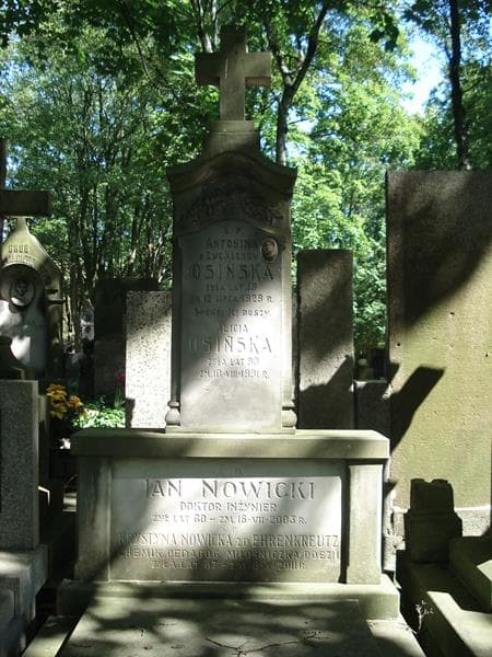 Zdjęcie grobu Jan Nowicki (2)