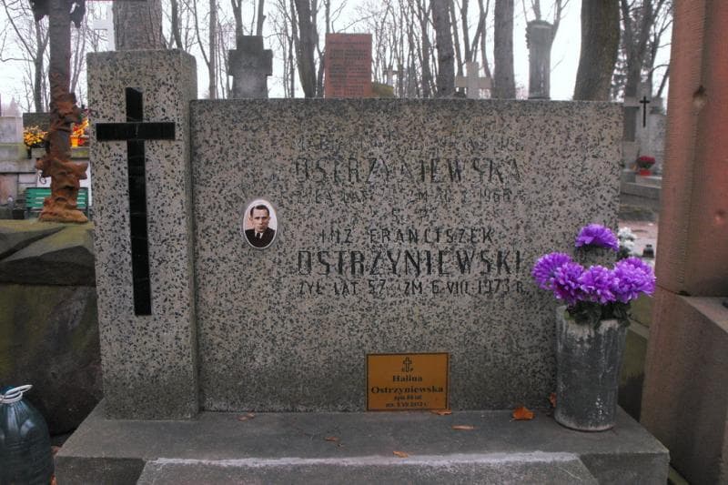 Zdjęcie grobu Halina Ostrzyniewska (1)