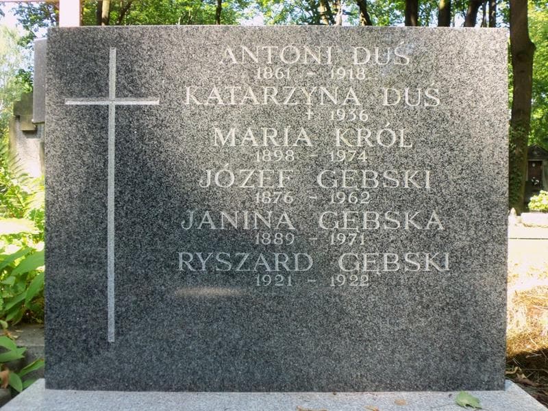 Zdjęcie grobu Maria Król (2)