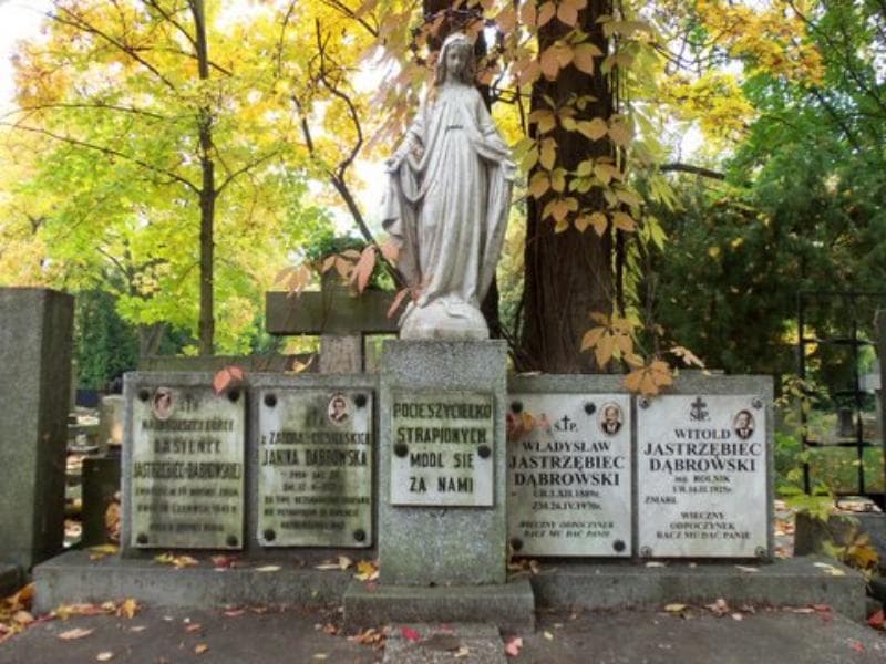 Zdjęcie grobu Basieńka Jastrzębiec - Dąbrowska (2)
