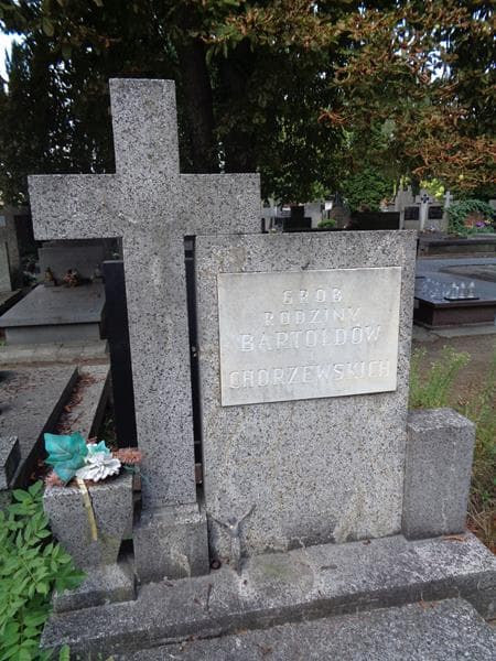 Zdjęcie grobu Bartołdowie (2)