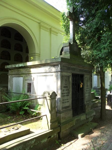 Zdjęcie grobu Rozalja Bury (1)