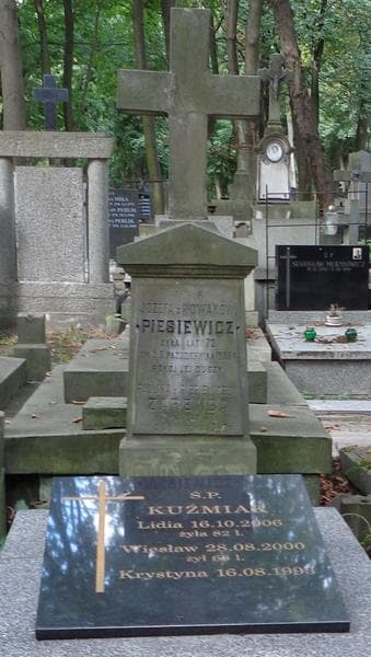 Zdjęcie grobu Józefa Piesiewicz (2)