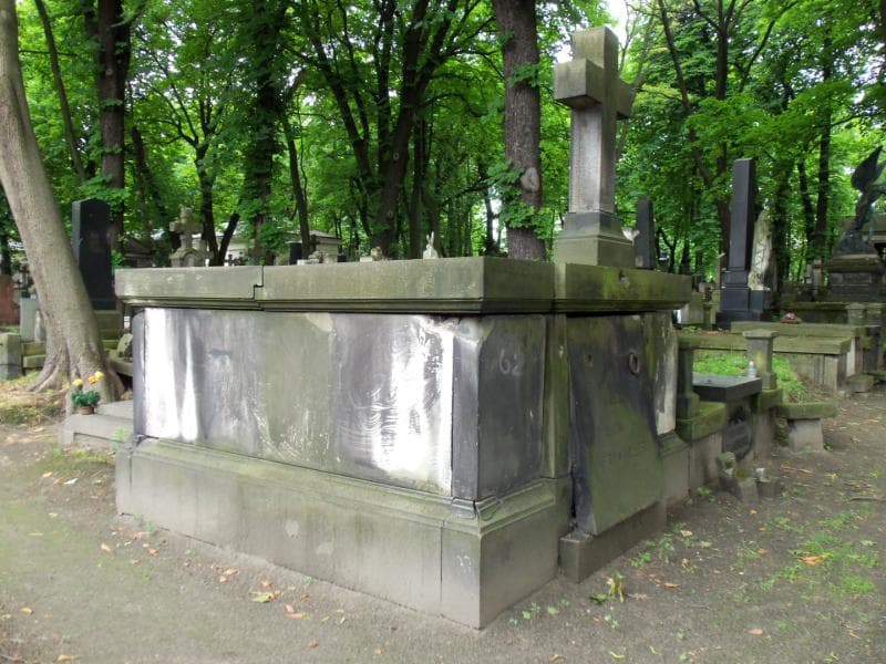 Zdjęcie grobu Hipolit Krzymuski (1)