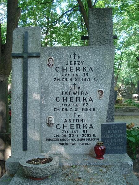 Zdjęcie grobu Antoni Cherka (1)