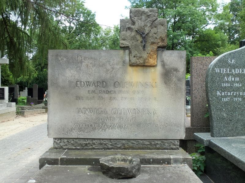Zdjęcie grobu Jadwiga Olewińska (2)