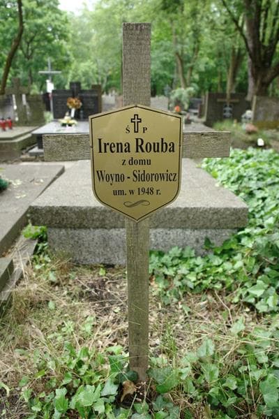Zdjęcie grobu Irena Rouba (2)
