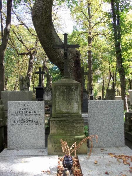 Zdjęcie grobu Maksymiljanna Jurewicz (1)