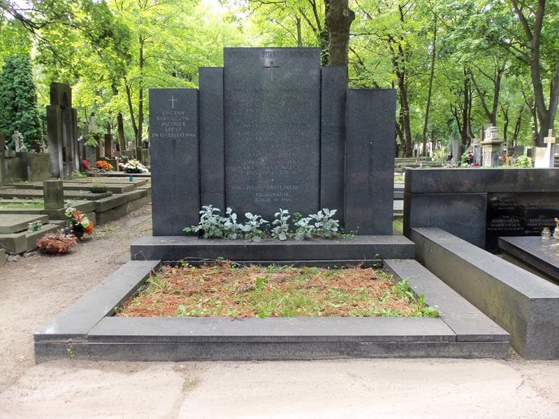 Zdjęcie grobu: Julian Firstenberg