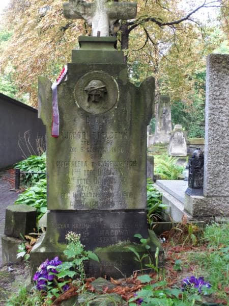 Zdjęcie grobu Magdalena Batorska (2)
