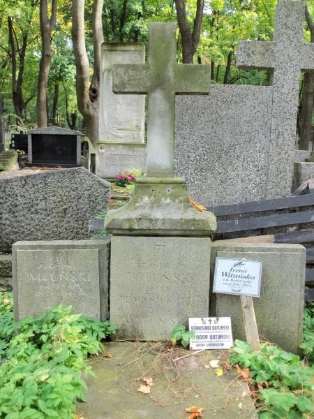 Zdjęcie grobu Maria Yumanowicz (2)
