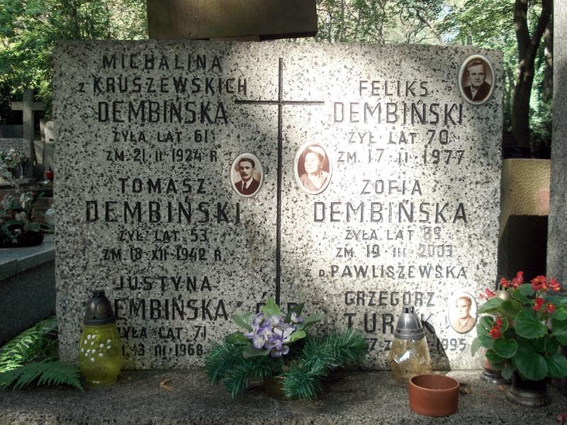 Zdjęcie grobu Feliks Dembiński (2)
