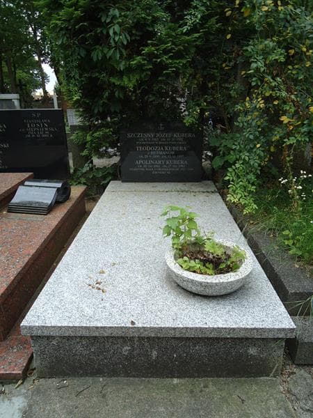 Zdjęcie grobu: Szczęsny Józef Kubera
