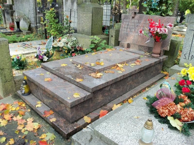Zdjęcie grobu Piotr Idzikiewicz (1)