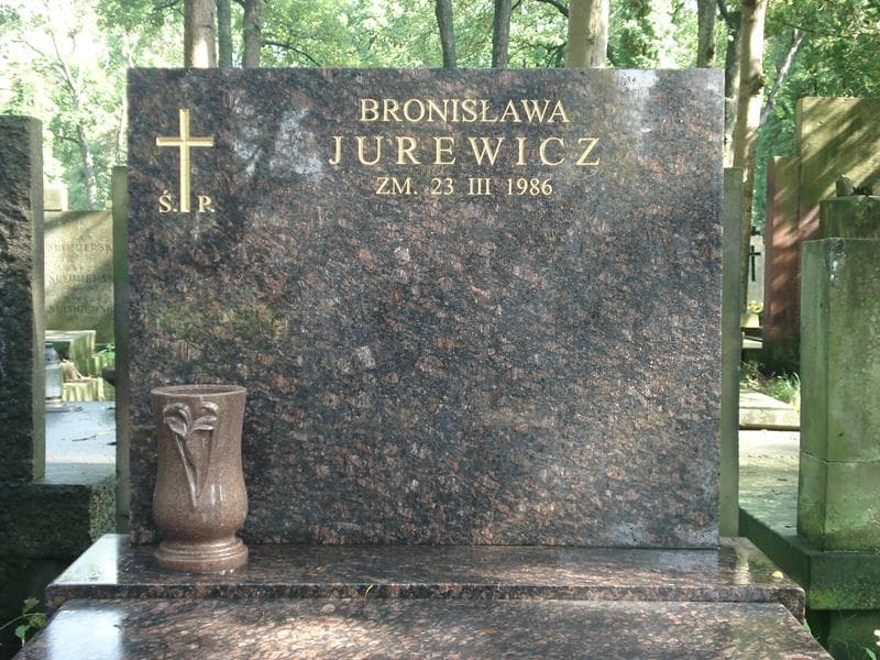 Zdjęcie grobu Bronisława Jurewicz (2)