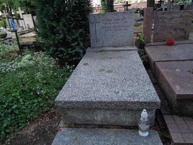 Zdjęcie grobu Izunia Domańska (1)