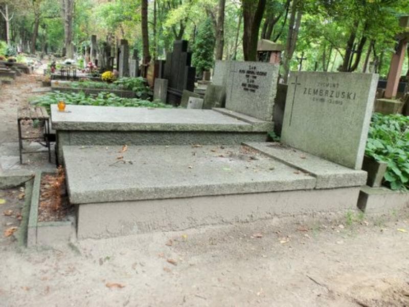 Zdjęcie grobu Zygmunt Zembrzuski (1)