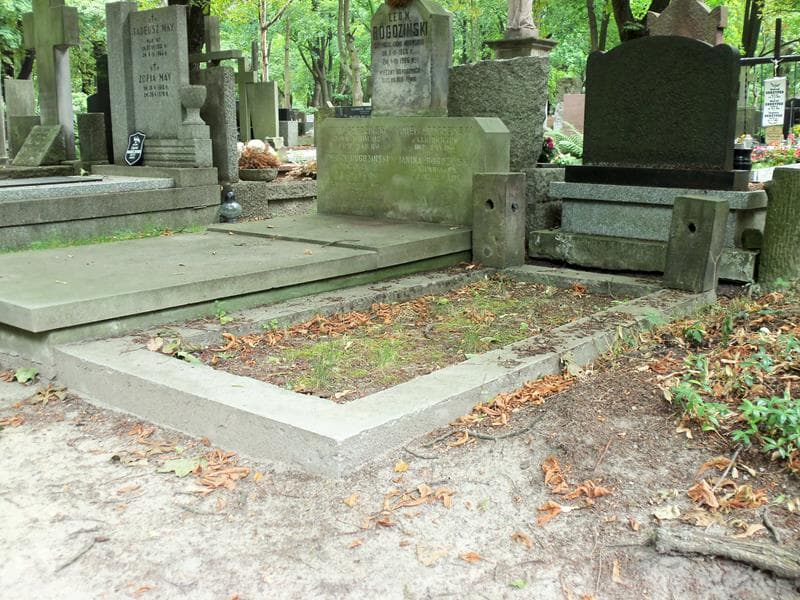Zdjęcie grobu Anonim (1)