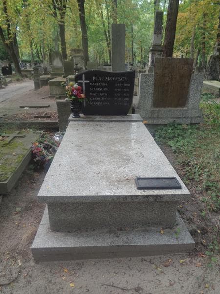 Zdjęcie grobu Czesław Placzkowski (1)