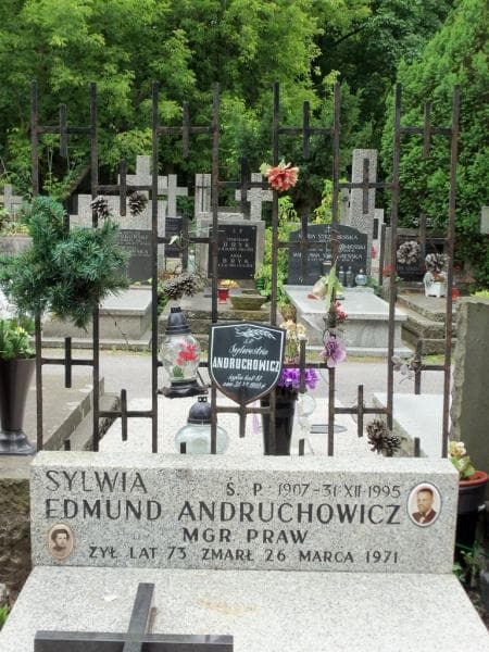Zdjęcie grobu Sylwia (sylwestra) Andruchowicz (2)