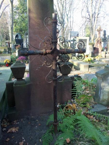 Zdjęcie grobu Anonim (2)