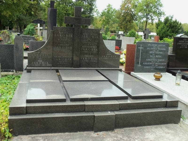 Zdjęcie grobu: Tadeusz Jakóbik