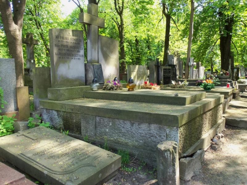 Zdjęcie grobu Księża Zmartwychwstańcy (1)