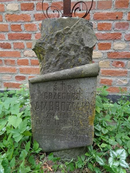 Zdjęcie grobu Grzegorz Ambroziak (2)