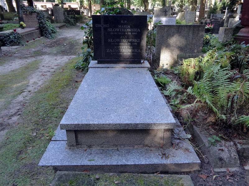 Zdjęcie grobu Maria Słowikowska (1)