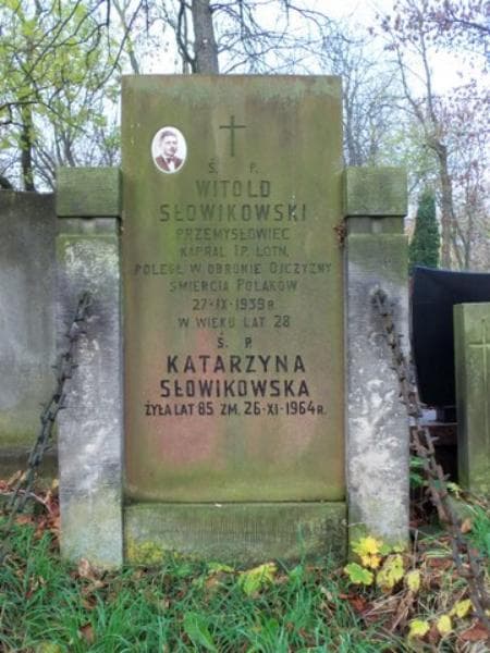 Zdjęcie grobu Witold Słowikowski (2)