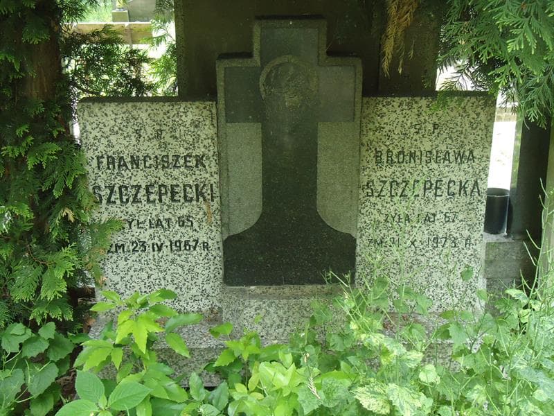Zdjęcie grobu Bronisława Szczepecka (2)