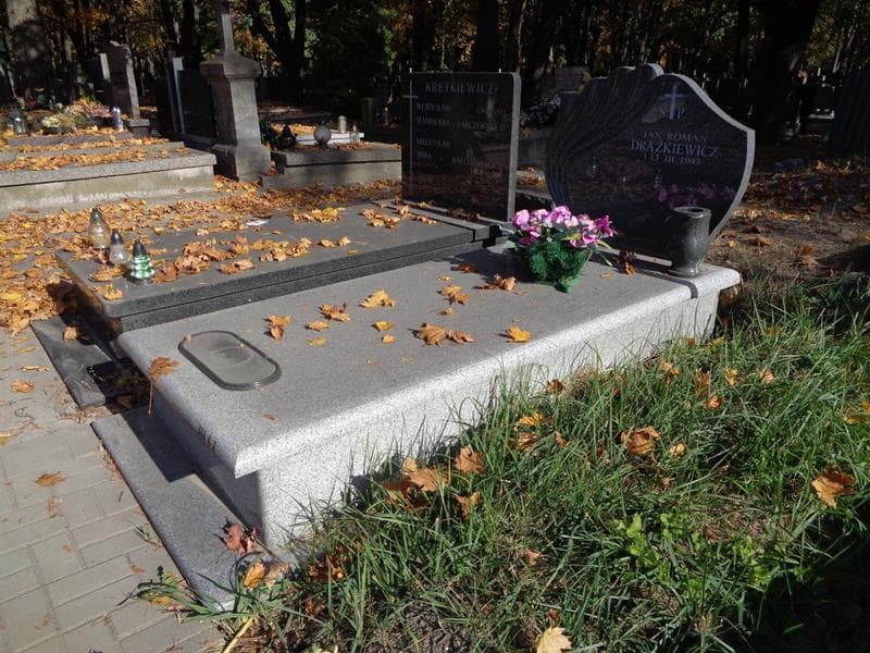 Zdjęcie grobu: Jan Roman Drążkiewicz