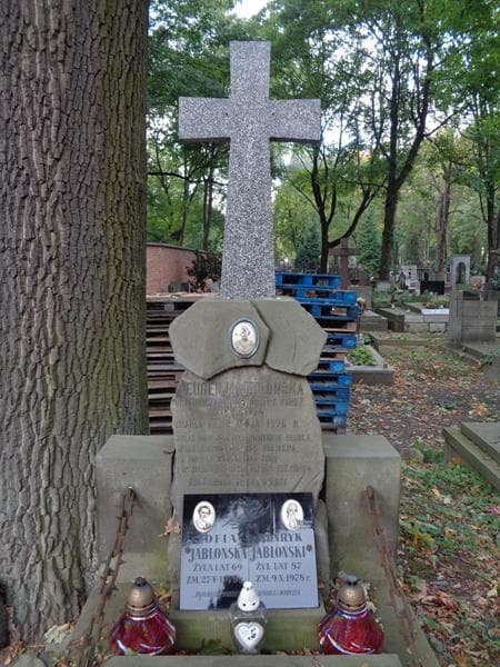 Zdjęcie grobu Eugenja Jabłońska (2)