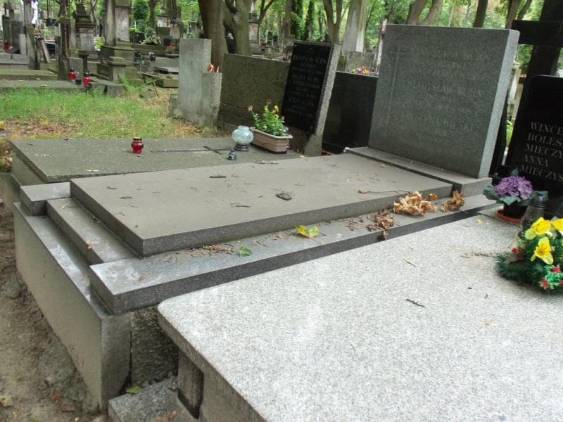 Zdjęcie grobu Władysław Kuhn (1)