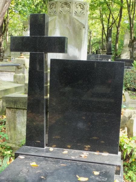 Zdjęcie grobu Anonim (2)