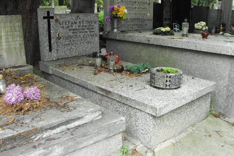 Zdjęcie grobu Stefania Bzymek (1)