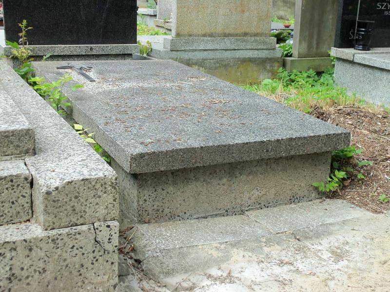 Zdjęcie grobu Witold Adamowicz (2)