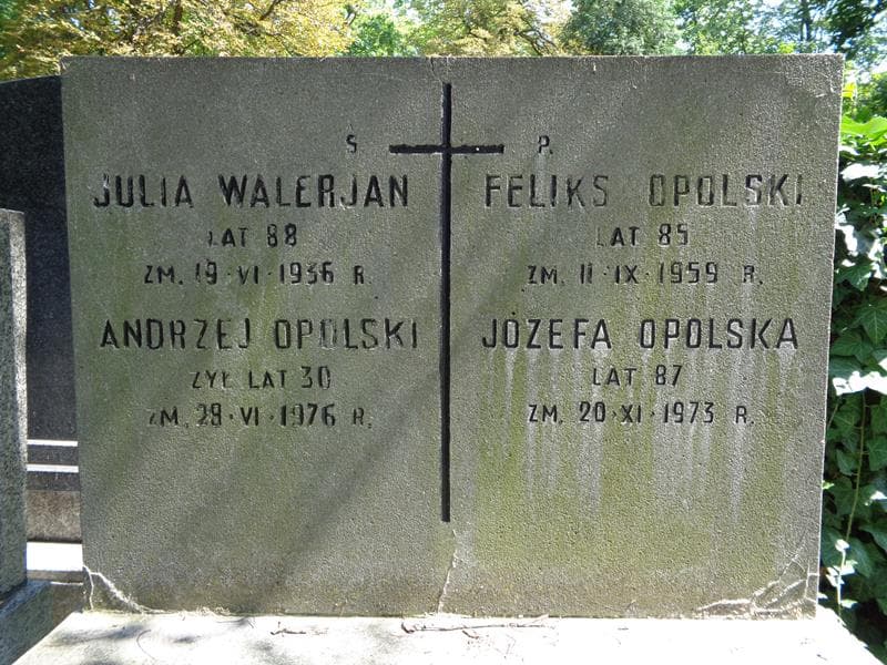 Zdjęcie grobu Julia Walerjan (1)