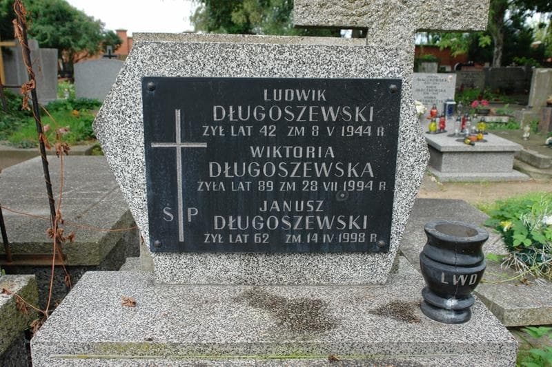 Zdjęcie grobu Janusz Długoszewski (2)