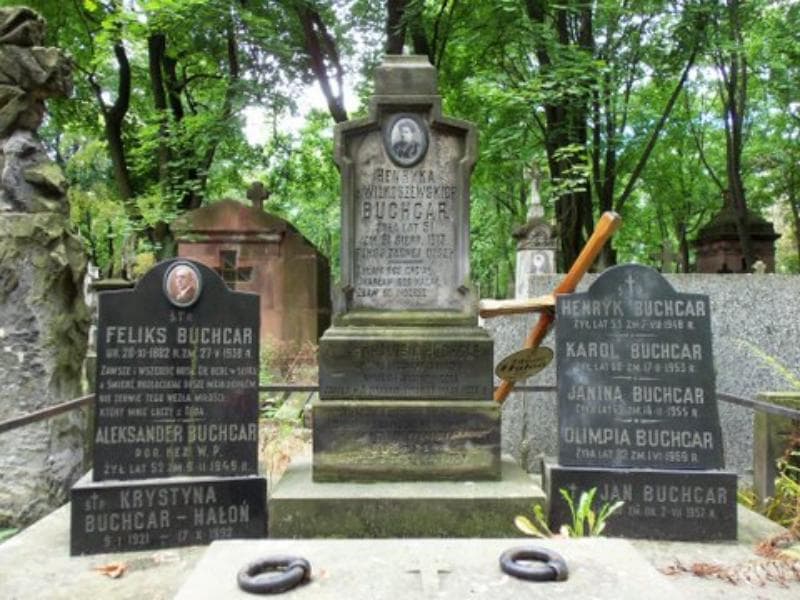 Zdjęcie grobu Halusia Buchcar (2)