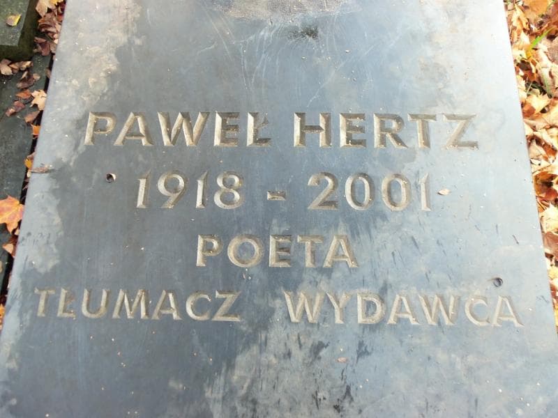 Zdjęcie grobu Paweł Hertz (2)