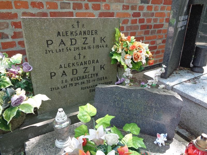 Zdjęcie grobu Czesława Kubowicz (2)