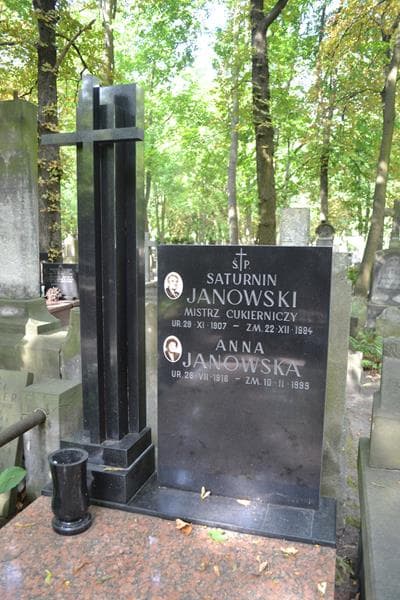 Zdjęcie grobu Saturnin Janowski (2)