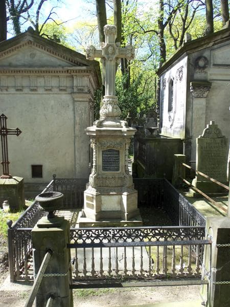 Zdjęcie grobu: Andrzej Wołowski