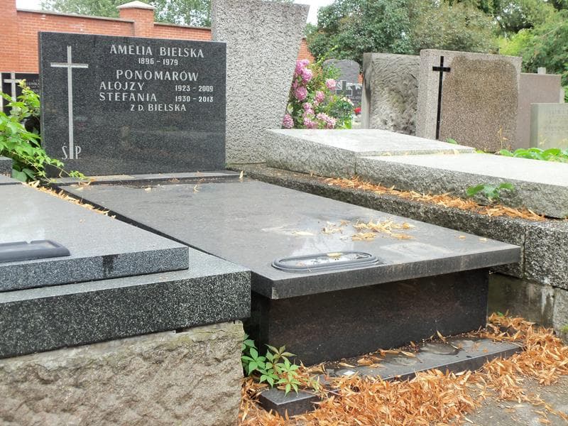 Zdjęcie grobu Stefania Ponomarów (1)