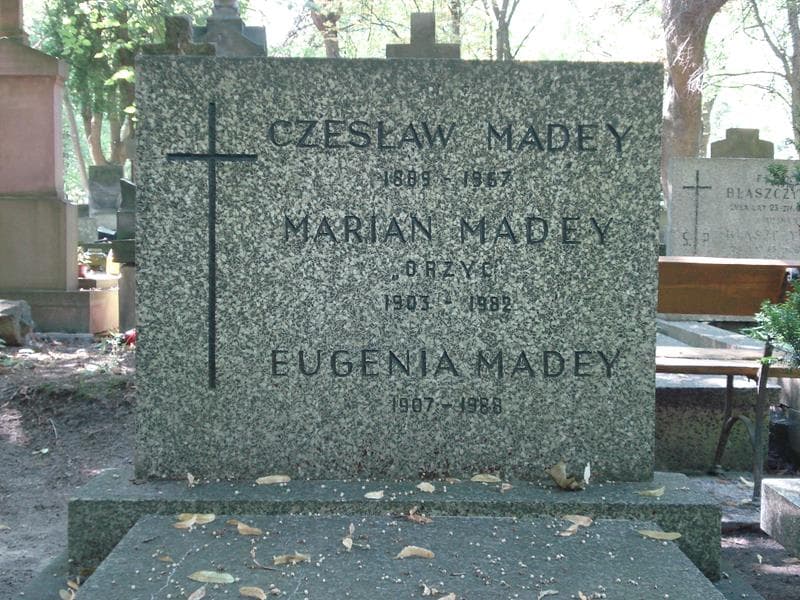 Zdjęcie grobu Czesław Madey (2)