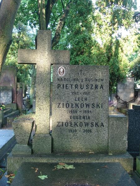Zdjęcie grobu Karolina Pietruszka (2)