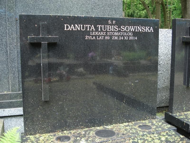 Zdjęcie grobu Danuta Tubis-Sowińska (2)