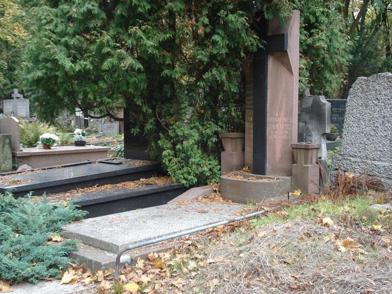 Zdjęcie grobu Adela Chwirut (1)